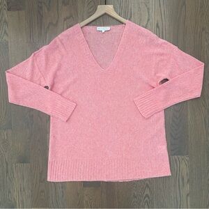 White + Warren 100% Cashmere V-neck Long Sleeve Sweater in Heather Pink Large